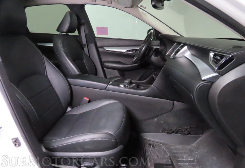 2019 Infiniti QX50 Luxe AWD - Image 46