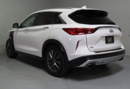 2019 Infiniti QX50 Luxe AWD - Image 10