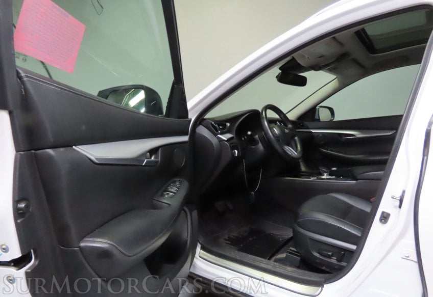 2019 Infiniti QX50 Luxe AWD - Image 23