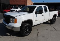 2011 GMC Sierra 2500HD SLE - Image 2
