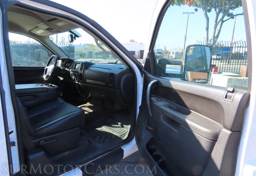 2011 GMC Sierra 2500HD SLE - Image 17