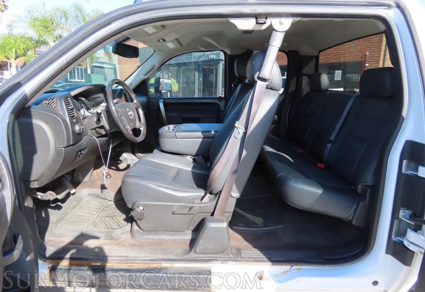 2011 GMC Sierra 2500HD SLE - Image 35