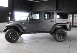 2018 Jeep Wrangler JK Unlimited - Image 5
