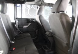 2018 Jeep Wrangler JK Unlimited - Image 32