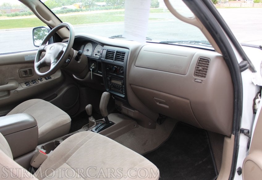 2002 Toyota Tacoma - Image 32