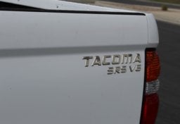 2002 Toyota Tacoma - Image 19