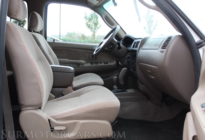 2002 Toyota Tacoma - Image 35