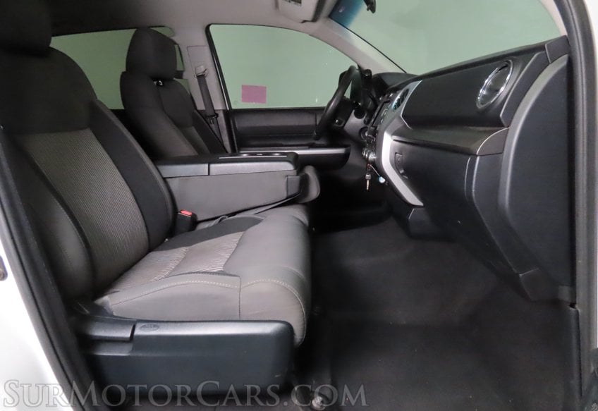2016 Toyota Tundra SR5 - Image 16