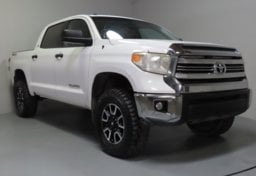 2016 Toyota Tundra SR5 - Image 3