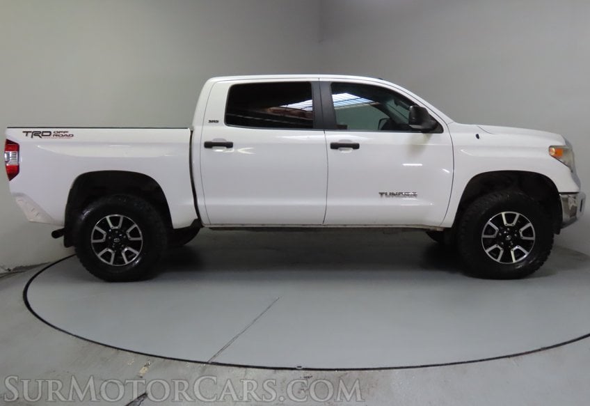 2016 Toyota Tundra SR5 - Image 5