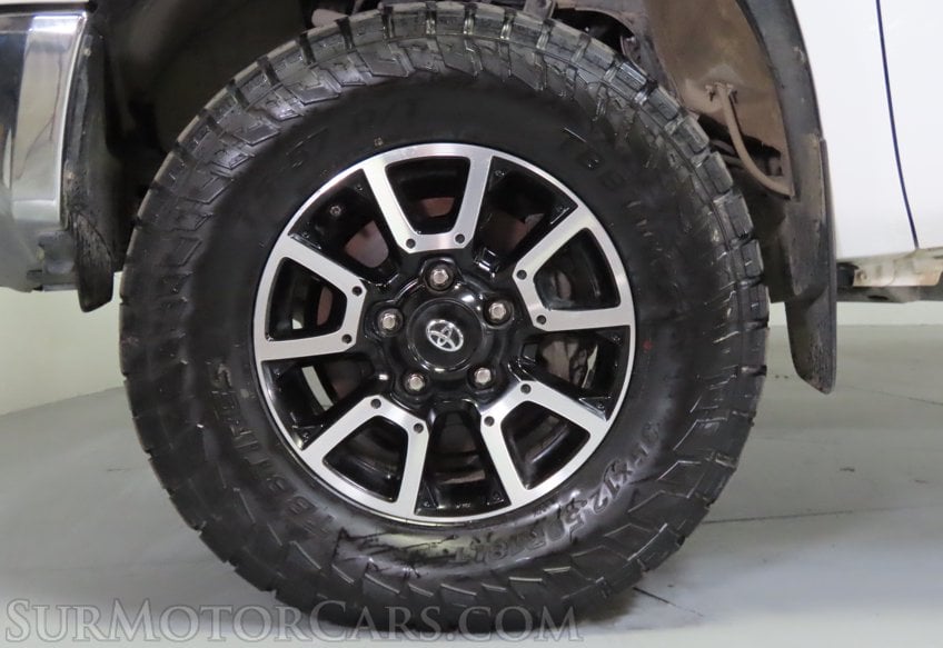 2016 Toyota Tundra SR5 - Image 32