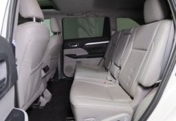 2019 Toyota Highlander XLE - Image 33