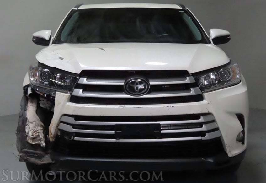 2019 Toyota Highlander XLE - Image 19