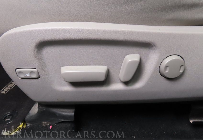 2019 Toyota Highlander XLE - Image 38