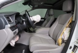 2019 Toyota Highlander XLE - Image 27