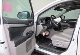2019 Toyota Highlander XLE - Image 28