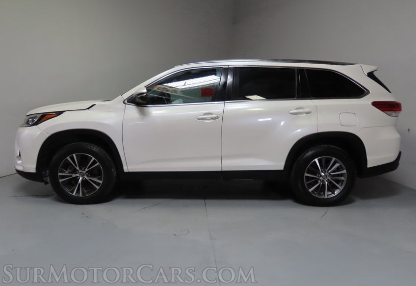 2019 Toyota Highlander XLE - Image 9