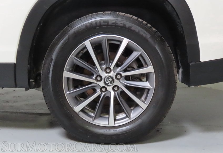 2019 Toyota Highlander XLE - Image 10