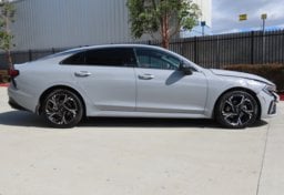 2025 Kia K5 GT-Line - Image 5