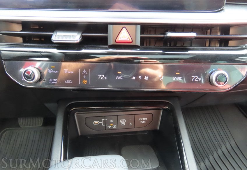 2025 Kia K5 GT-Line - Image 16