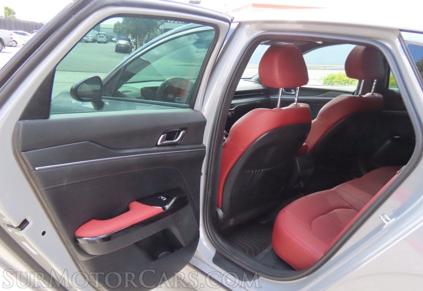 2025 Kia K5 GT-Line - Image 41