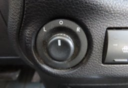 2015 Jeep Wrangler Unlimited Sahara - Image 15