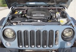 2015 Jeep Wrangler Unlimited Sahara - Image 43