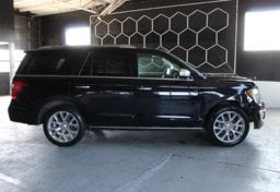 2019 Ford Expedition Platinum - Image 9