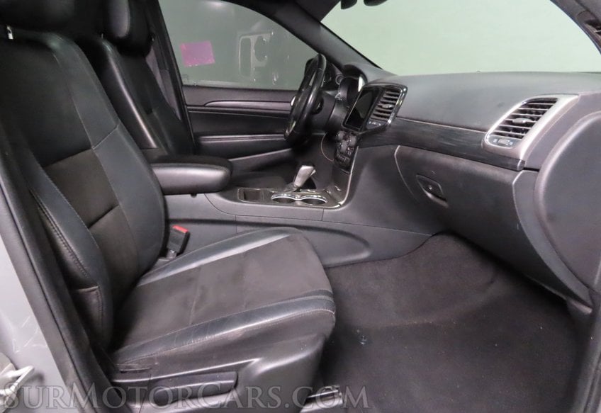 2022 Jeep Grand Cherokee WK Laredo X - Image 18