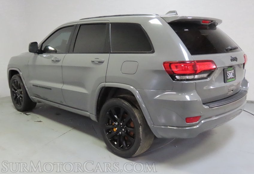 2022 Jeep Grand Cherokee WK Laredo X - Image 8