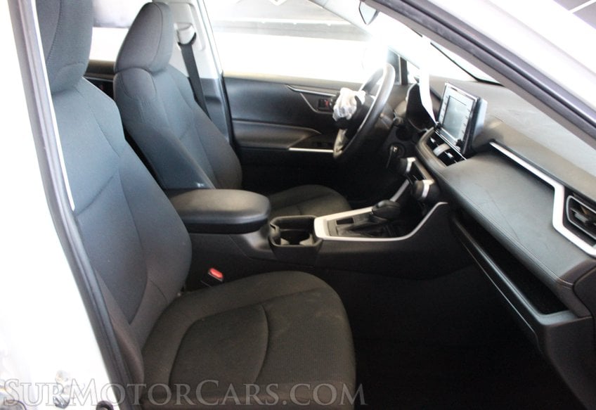 2021 Toyota RAV4 AWD - Image 30