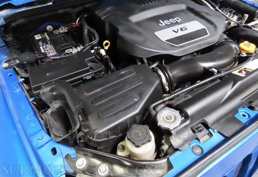 2016 Jeep Wrangler Unlimited RUBICON HARD ROCK - Image 19