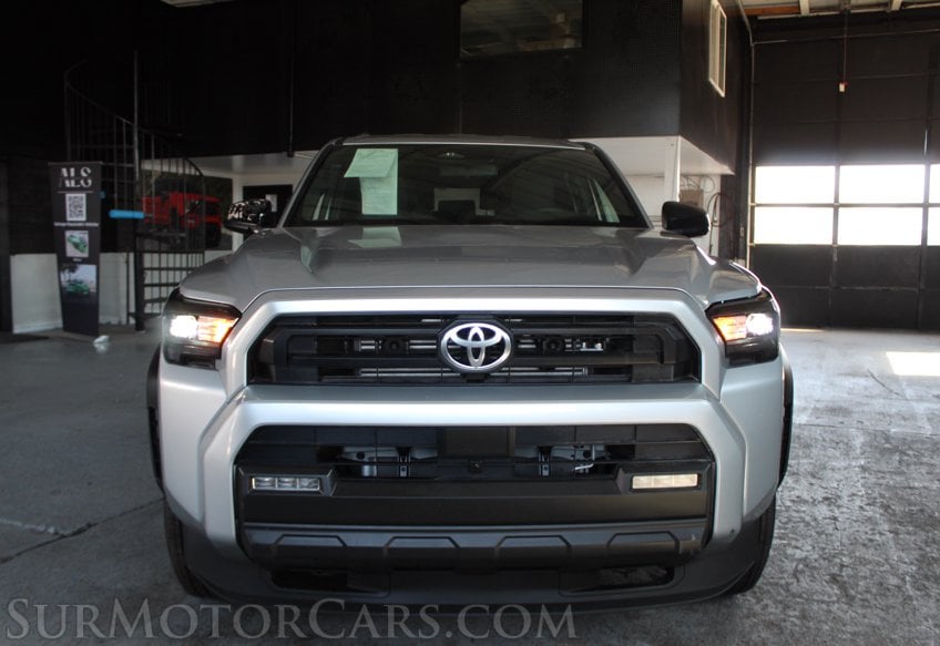 2026 Toyota 4Runner - Image 12