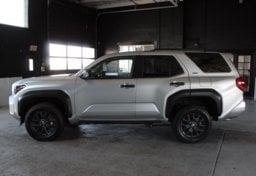 2026 Toyota 4Runner - Image 10