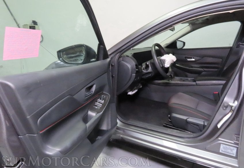 2026 Nissan Sentra SR - Image 50