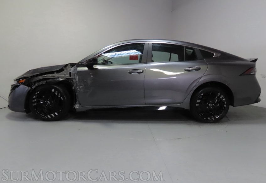 2026 Nissan Sentra SR - Image 6