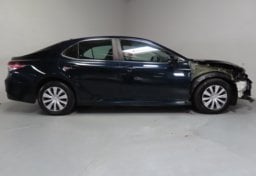 2020 Toyota Camry Hybrid LE - Image 6