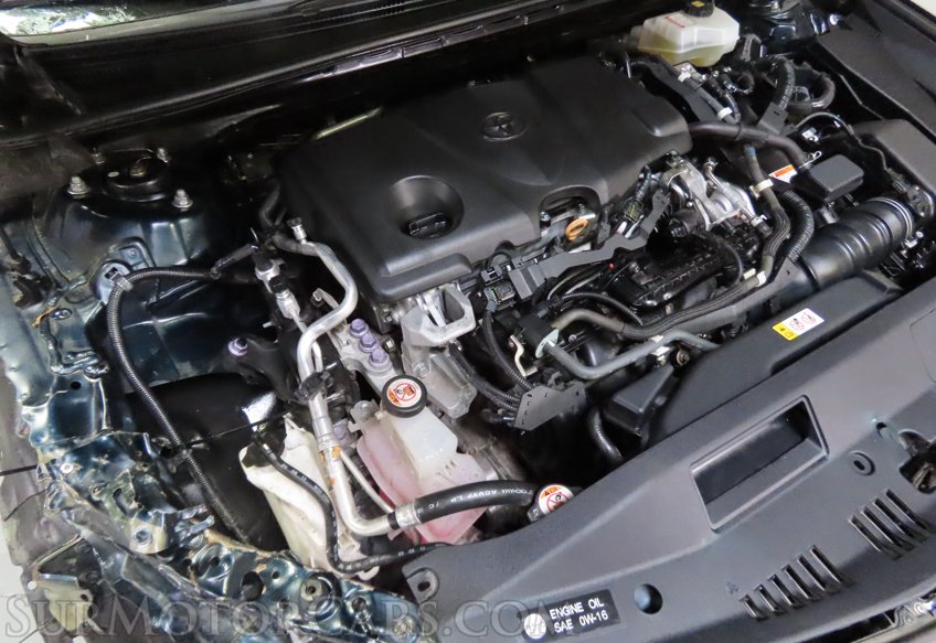 2020 Toyota Camry Hybrid LE - Image 38