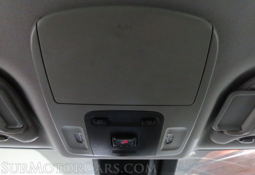 2020 Toyota Camry Hybrid LE - Image 42