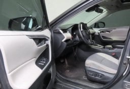 2023 Toyota RAV4 XLE - Image 21