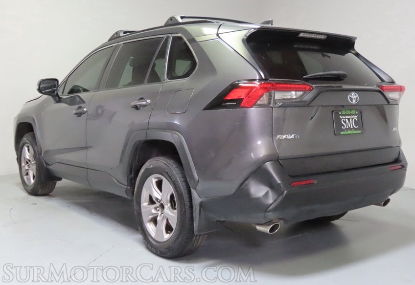 2023 Toyota RAV4 XLE - Image 9