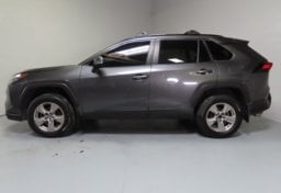 2023 Toyota RAV4 XLE - Image 5