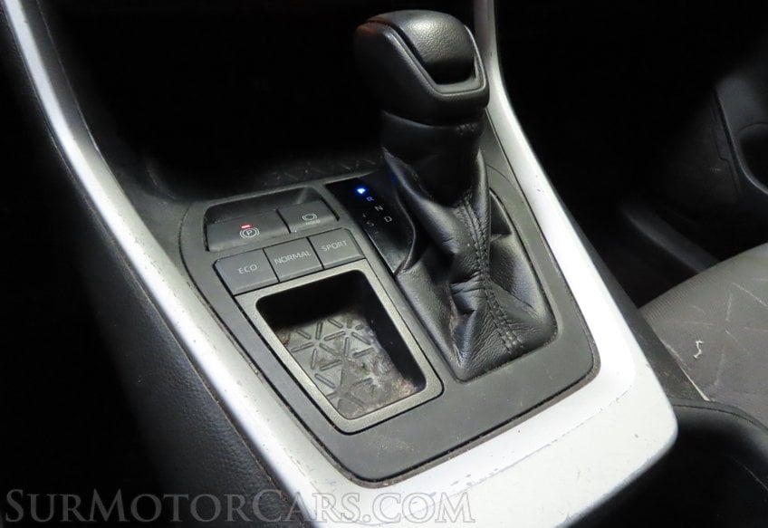 2023 Toyota RAV4 XLE - Image 43