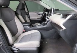 2023 Toyota RAV4 XLE - Image 26