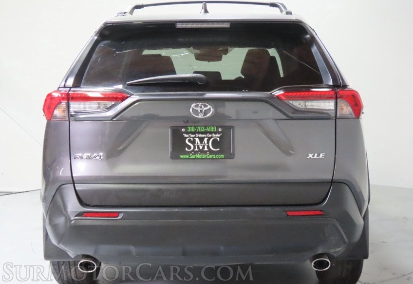 2023 Toyota RAV4 XLE - Image 11