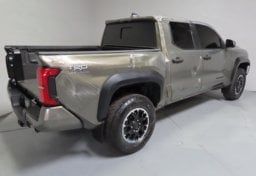 2024 Toyota Tacoma TRD Off-Road - Image 7