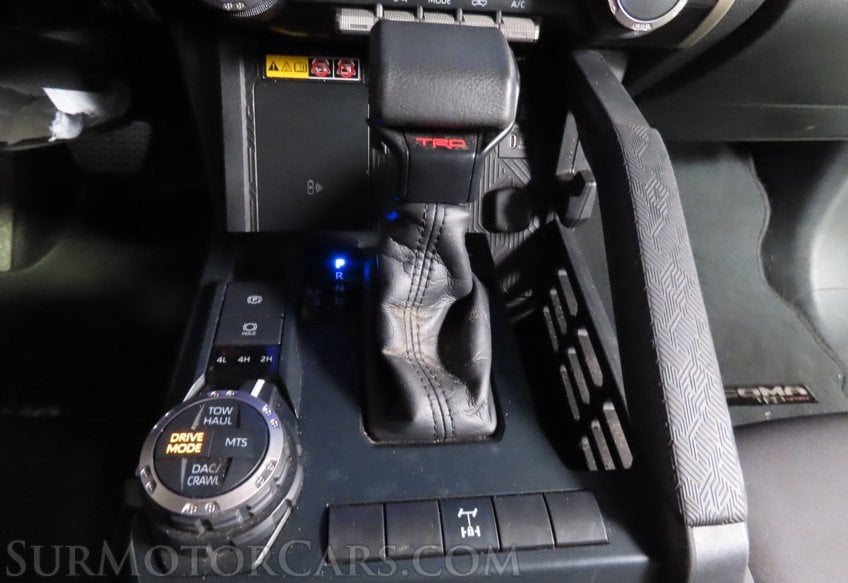 2024 Toyota Tacoma TRD Off-Road - Image 39