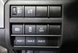 2024 Toyota Tacoma TRD Off-Road - Image 38