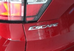 2018 Ford Escape Titanium - Image 26