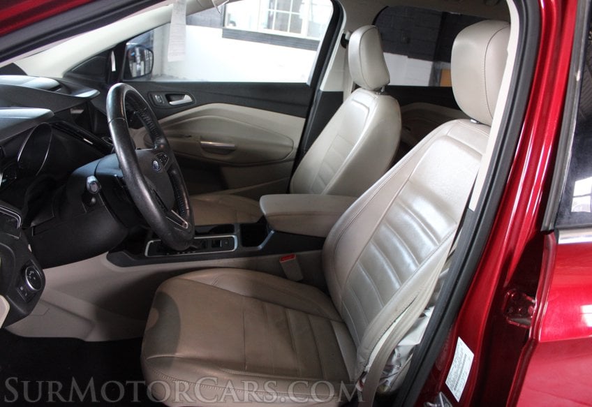 2018 Ford Escape Titanium - Image 31